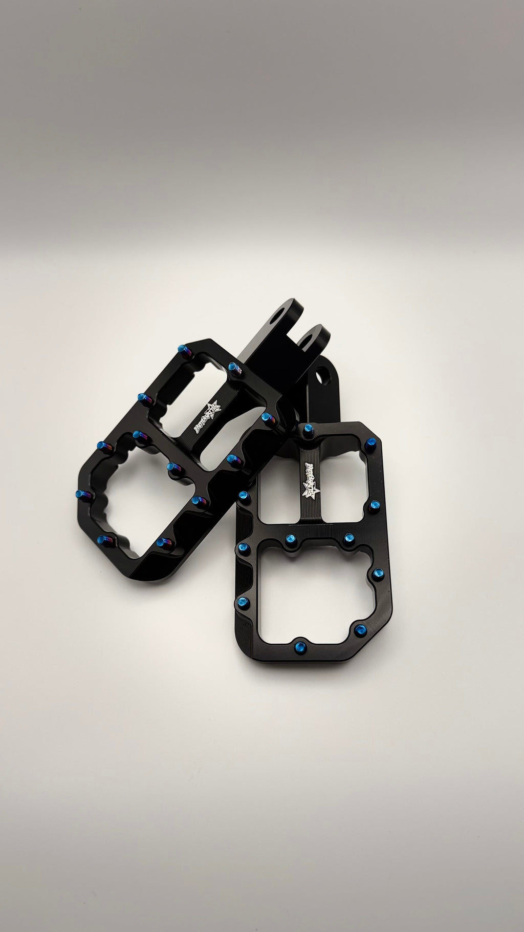 Razor Wide Style Pegs