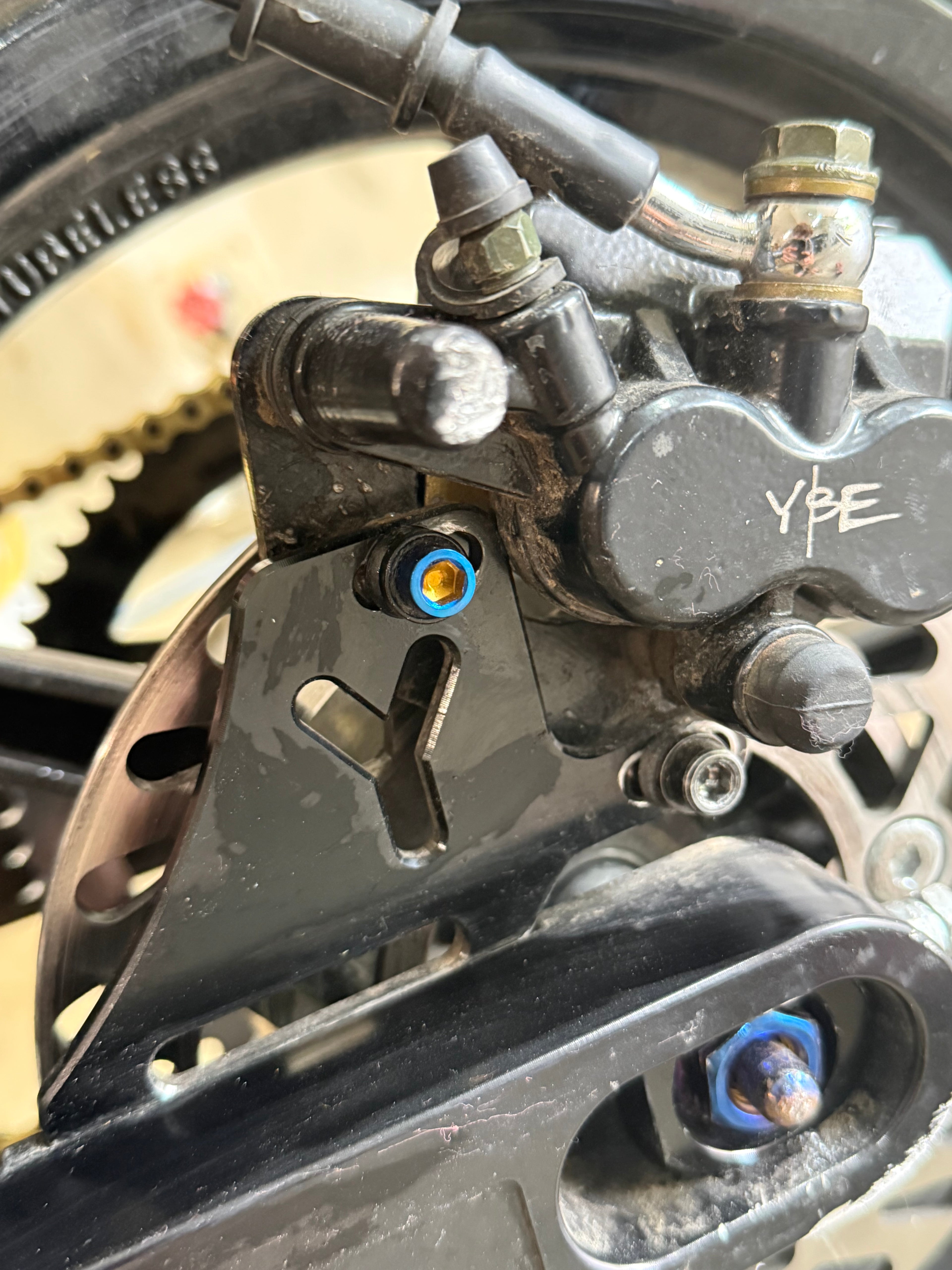 Razor MX650/500 Titanium Brake Mount bolts